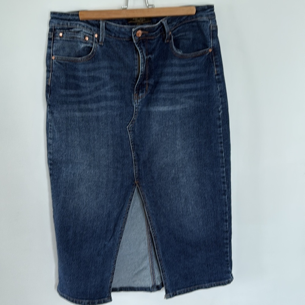 Brand new Rachel Roy dark denim skirt US 12